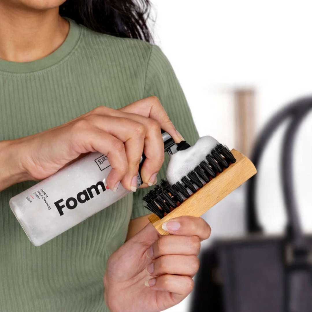 Water-Free Foam Shoe Cleaner